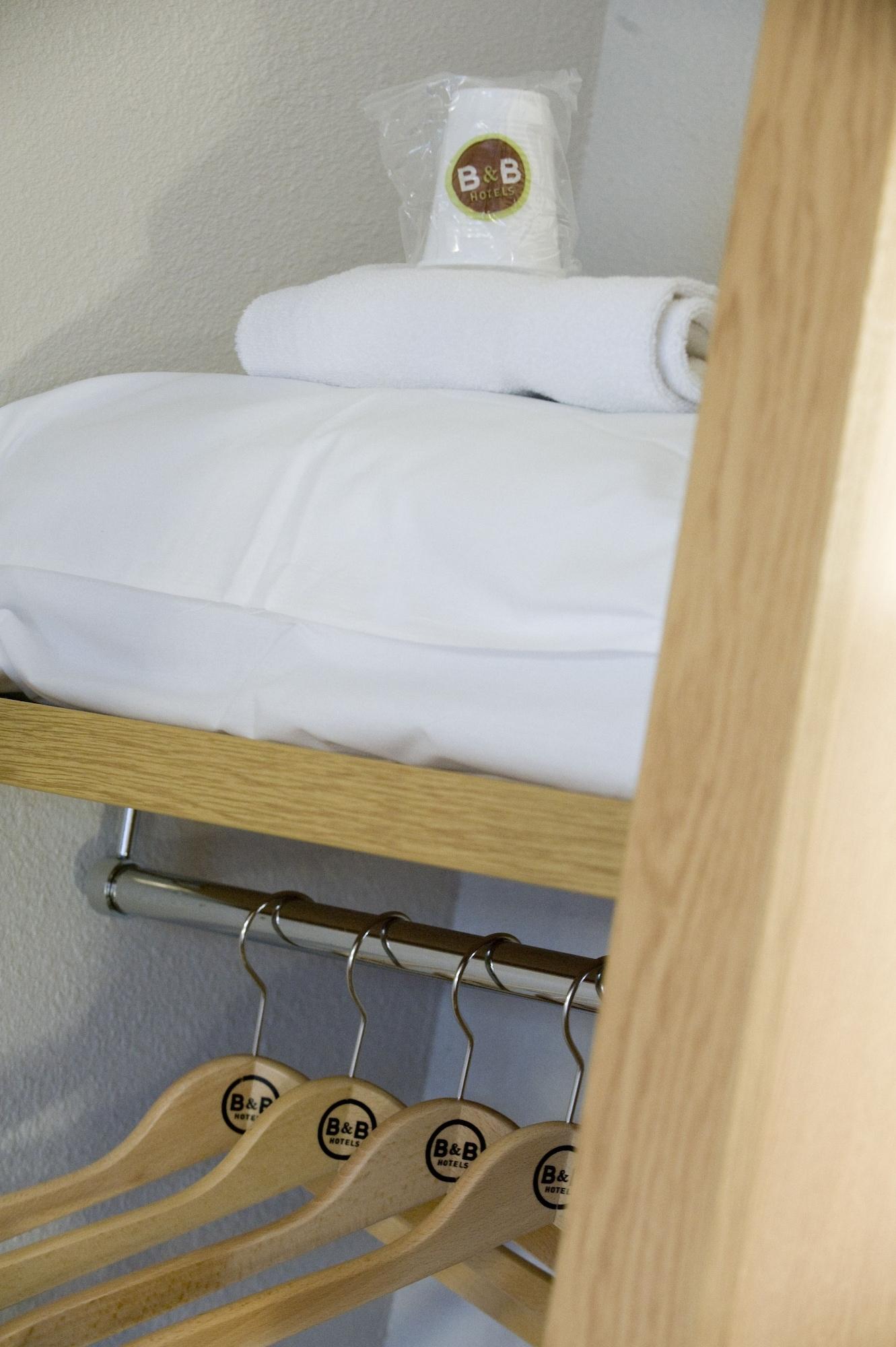B&B Hotel Paris Porte Des Lilas מראה חיצוני תמונה